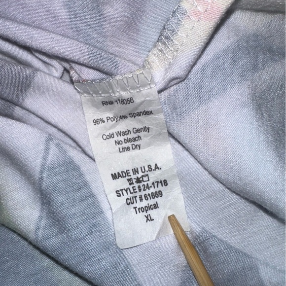 Jess & Jane Tropical Round Hem Colorful Watercolor Tunic Top Made in the USA XL - Picture 3 of 4